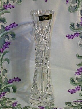 Irena Hand Made in Poland Handcut 24% Lead Crystal 8" Bud Vase Pinwheel Motif